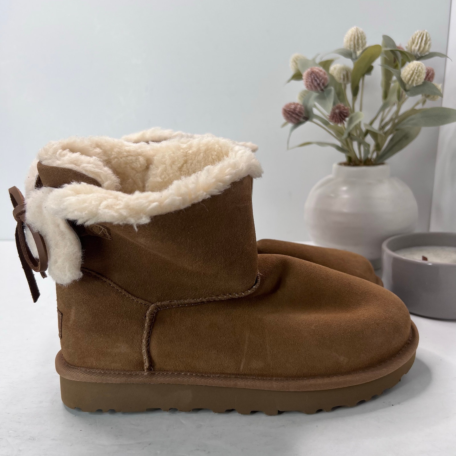 Ugg Classic Double Bow Mini Suede Shearling Boot Chestnut Women 7 Nwob Flaw